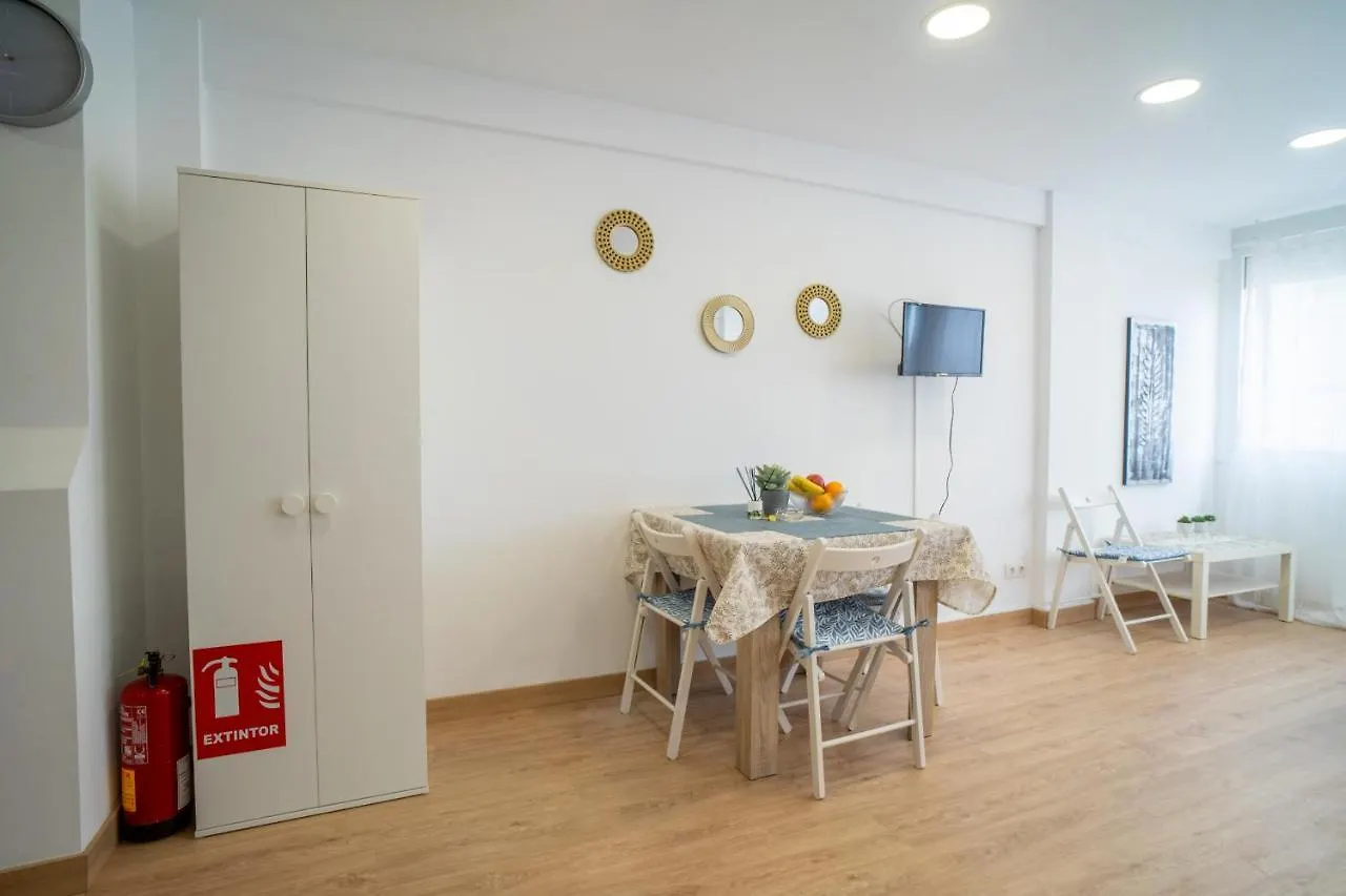Apt. P/3 10' From The Beach W/Wifi In Torremolinos 0*,  Spain